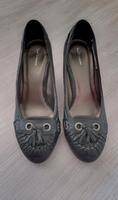 Pumps mit Keilabsatz Bullboxer Gr. 39/40 Brandenburg - Milower Land Vorschau