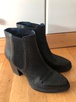 Tamaris Damen Stiefeletten klassische Schuhe schlangenoptik 39 Nordrhein-Westfalen - Ahaus Vorschau