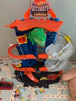 hot wheels garage zu verschenken Nordrhein-Westfalen - Gladbeck Vorschau