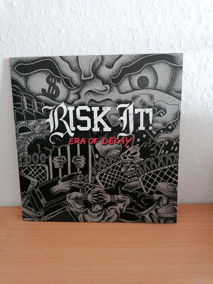 Risk It! - Era Of Decay 7inch Vinyl Hardcore Punk SXE in Frankfurt am Main