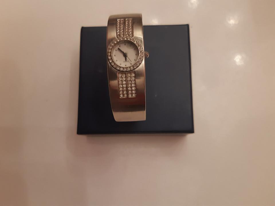 NEUW. SCHICKE EDLE DAMEN-ARMBANDUHR EDELSTAHL MIT STRASS in Flensburg