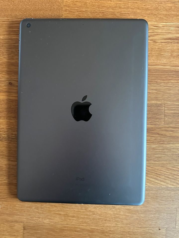 iPad 9. Generation 64GB space grau in Bremerhaven