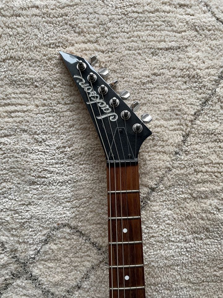 Jackson JS1R Dinky Gitarre in Kiel