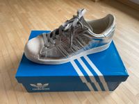 Ungetragene Adidas Originals Superstar silber Köln - Nippes Vorschau