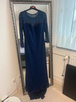 Abendkleid mit Schleppe super Qualität Einzelstück Gr.42 Baden-Württemberg - Nehren Vorschau