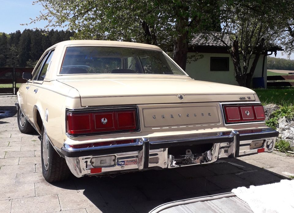 Chrysler Le Baron Bj. 79 - US Car - Mopar - V8 in Frauenneuharting