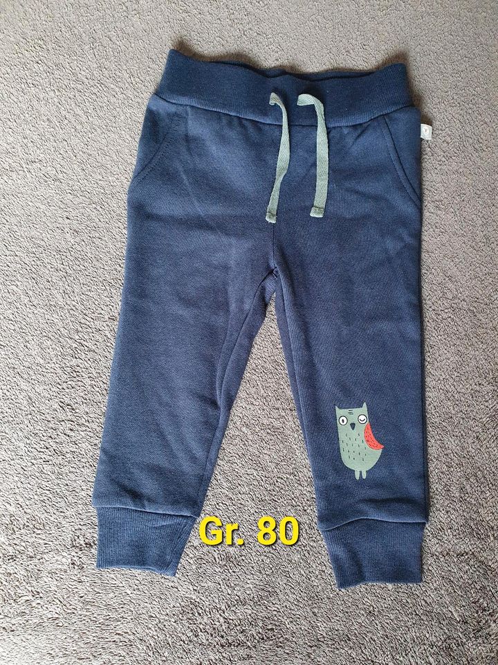 13 Baby Jungs Jogginghosen,Jeanshosen,Hose,Größe 74-80,Bekleidung in Michelau i. OFr.