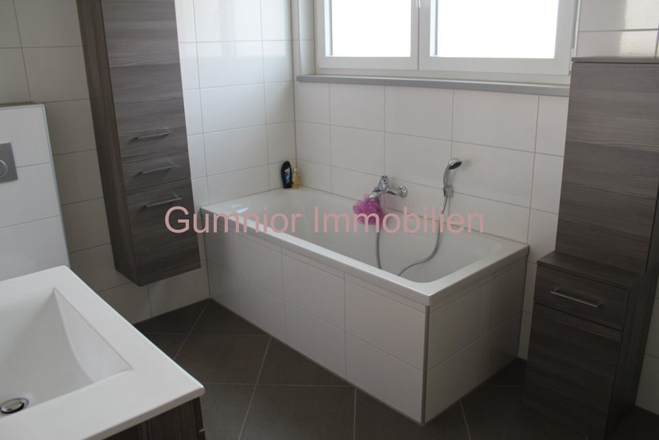 Doppelhaushälfte mit ca. 140 qm ** KfW 40 QNG **PV-Anlage* bis EUR 270.000.- KfW Familienförderung in Kulmain