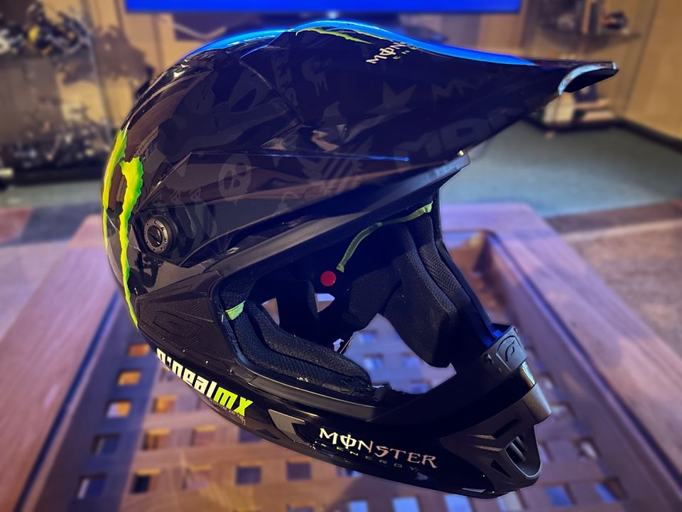 O‘Neal Monster Energy Motocross Helm Größe XL in Brieske