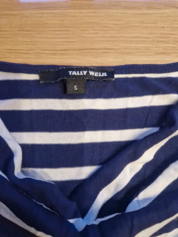 Blau weiß gestreift Shirt Gr. S in Hamburg