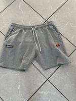 Ellesse Sweatshirt Hose kurz gr XL Nordrhein-Westfalen - Willich Vorschau