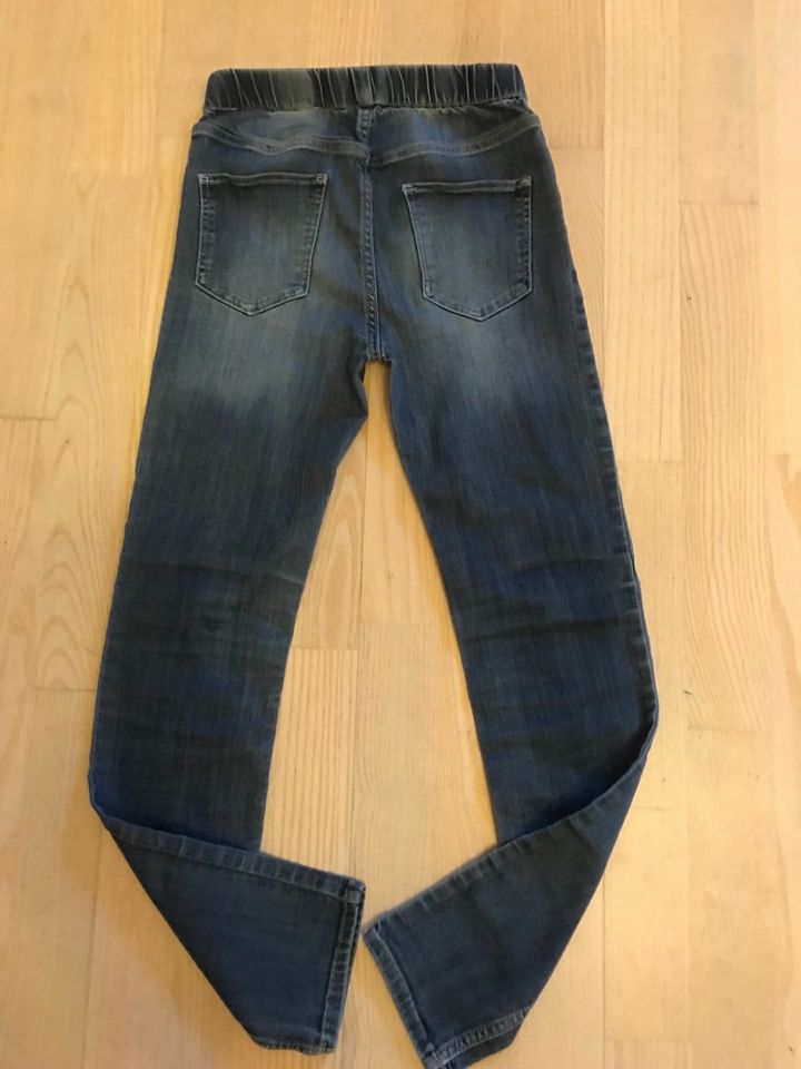 Süße Jeans, Hose, Jeggings, Einhorn, H&M, blau, Gr. 134 in Ingolstadt