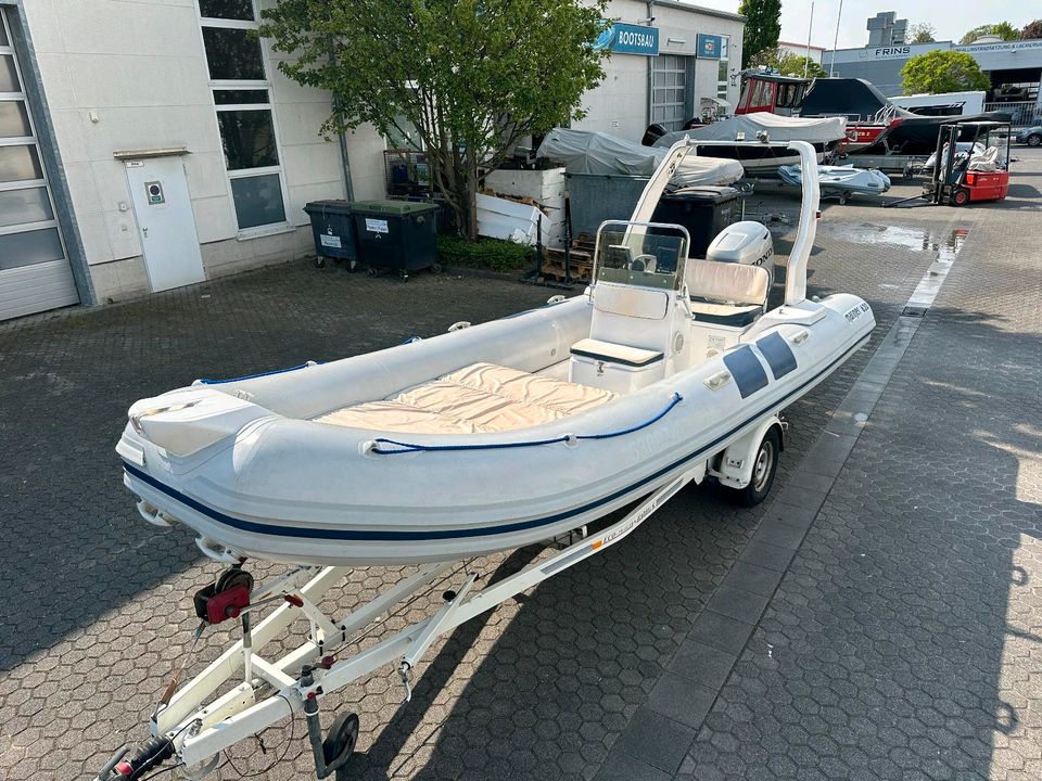 MARINER 620 FESTRUMPF HYPALON RIB in Troisdorf