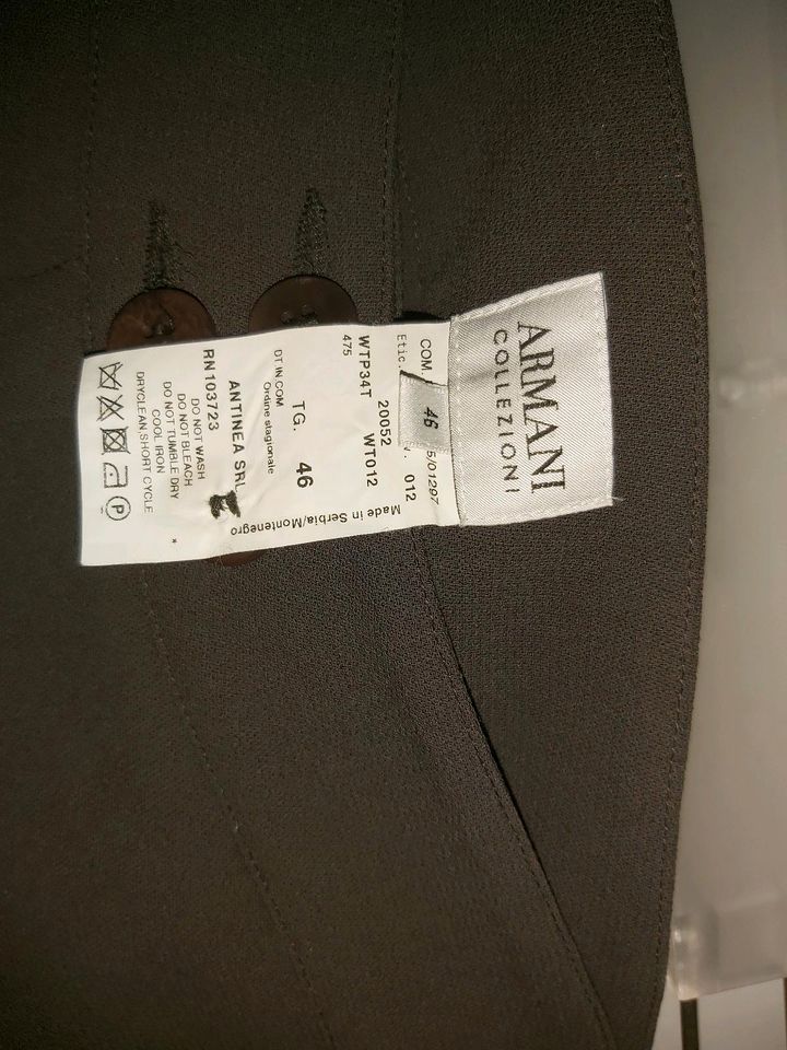 Armani Collezioni Pullover Schurwolle Größe 40  NP: 449,00 € in Essen