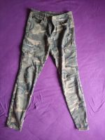 Camouflage Damen Jeans von Clockhouse Größe 36 Baden-Württemberg - Laupheim Vorschau