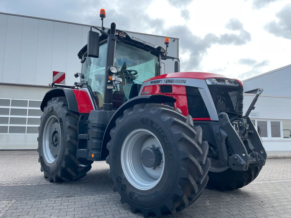 Massey Ferguson MF 8S.265 Dyna-VT stufenlos Schlepper, Traktor in Tönisvorst