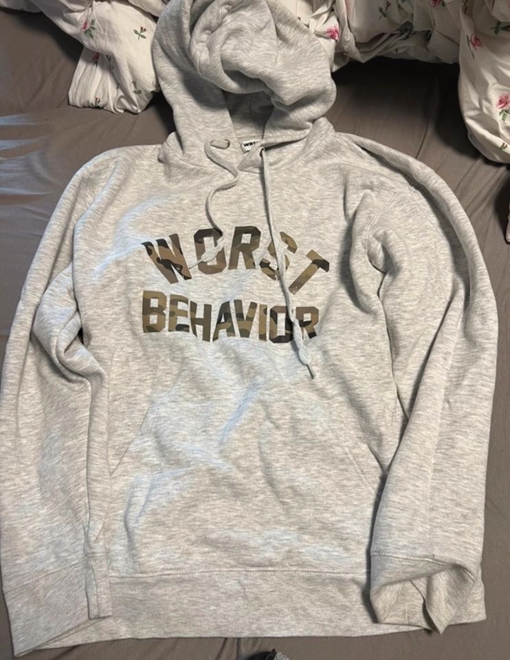 Worst Behavior Hoodie Pullover ❤️ in Kronach