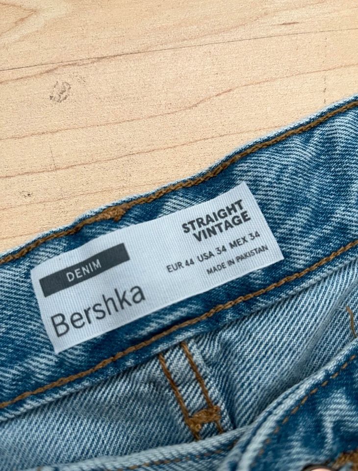 Herren Jeans Bershka Größe 34 in Saarlouis