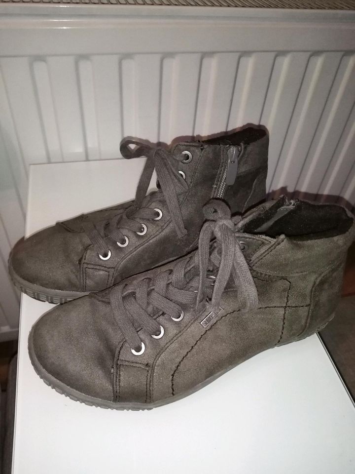 Damen Laufschuhe mit Sumo-Tex Membran, Gr. 38, grau in Neundorf 