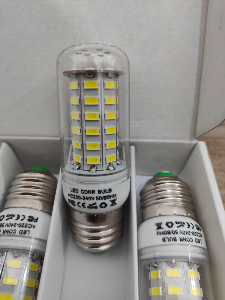 Varta Taschenlampe + 4x LED Leuchtmittel E27 - NEU in Altheim (Alb)