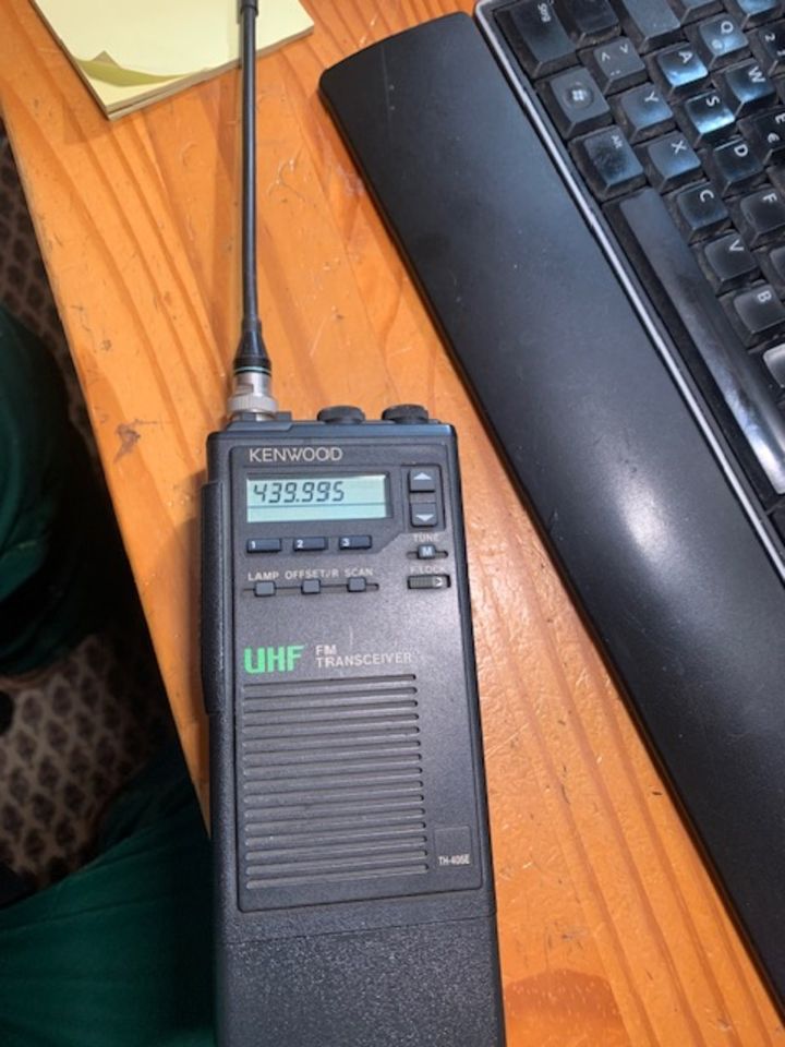 Kennwood TH-405E, 70 cm, FM, 5 W, UHF Transceiver in Bochum