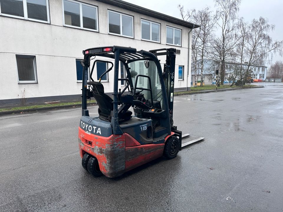 Toyota 8FBEK18T LI-IO 2017 Batterie 3300 Hub Elektro Gabelstapler in Düsseldorf