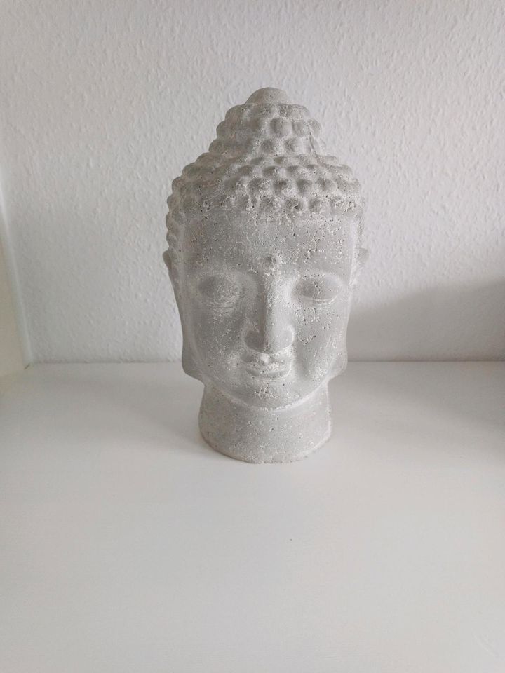 Buddha Skulptur in Henstedt-Ulzburg