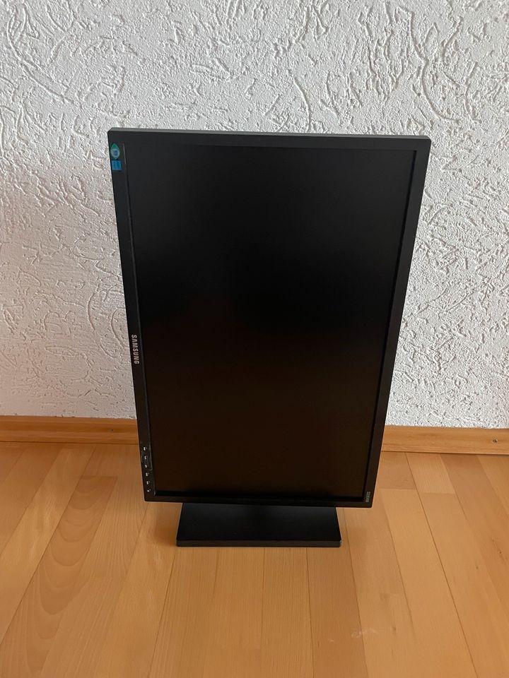 Samsung s22 e450 in Volkmarsen