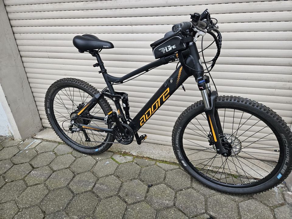 E-Bike Mountenbike Fully in Essen