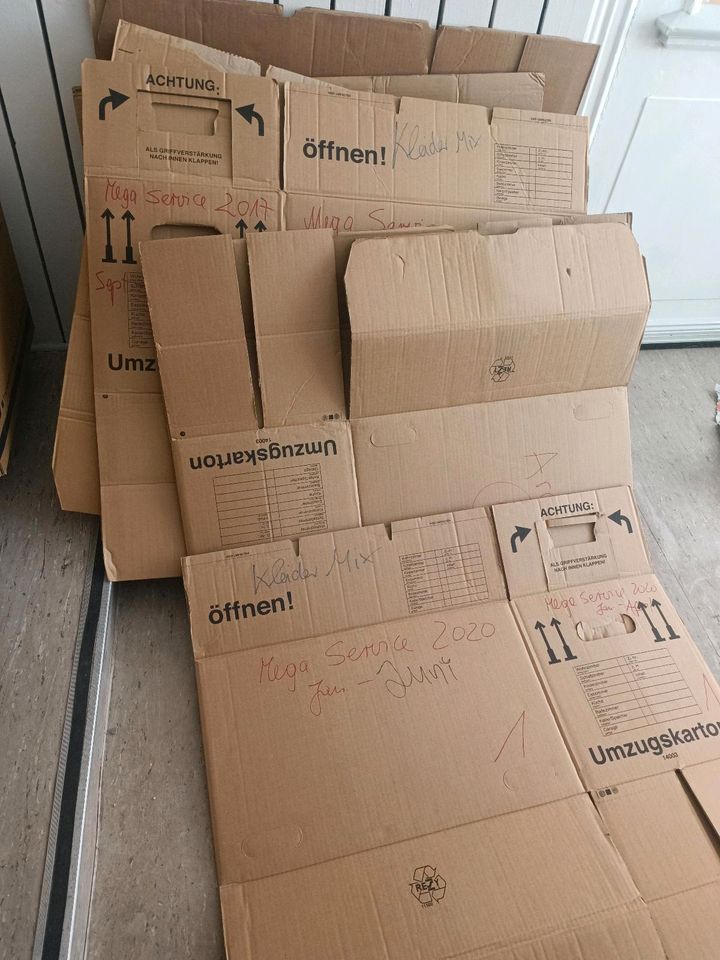 Umzugskartons Kartons Umzug 12 Stück Karton in Flensburg
