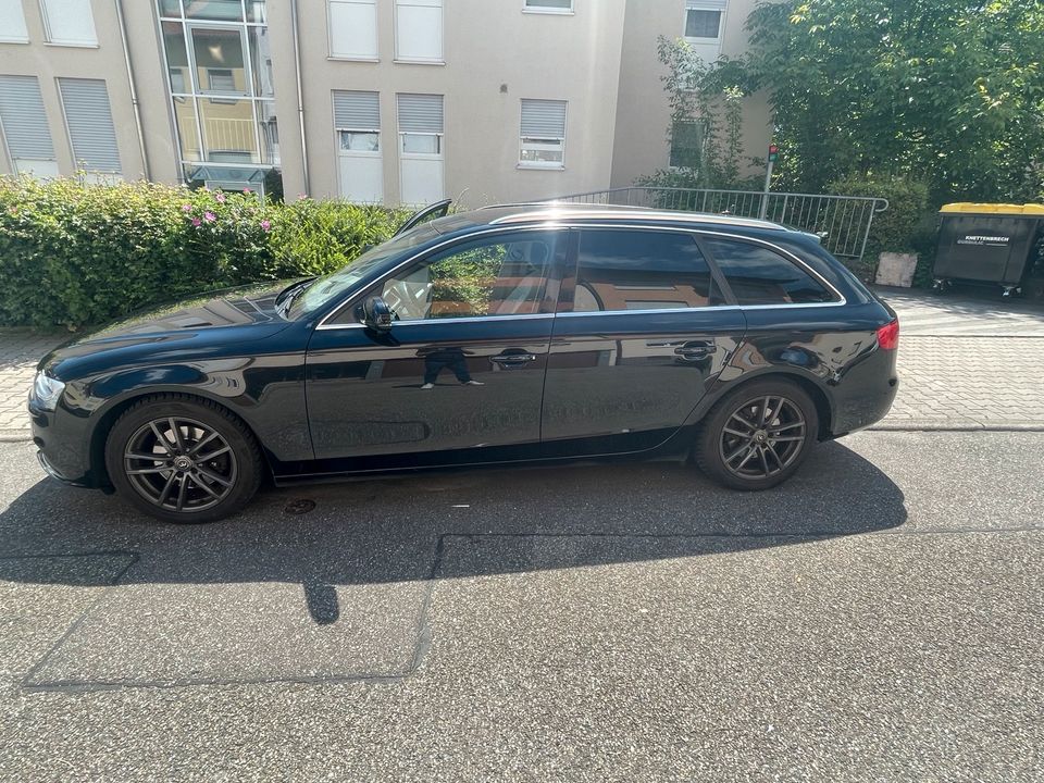 Audi A4 Avant 2.0 TDI in Pforzheim