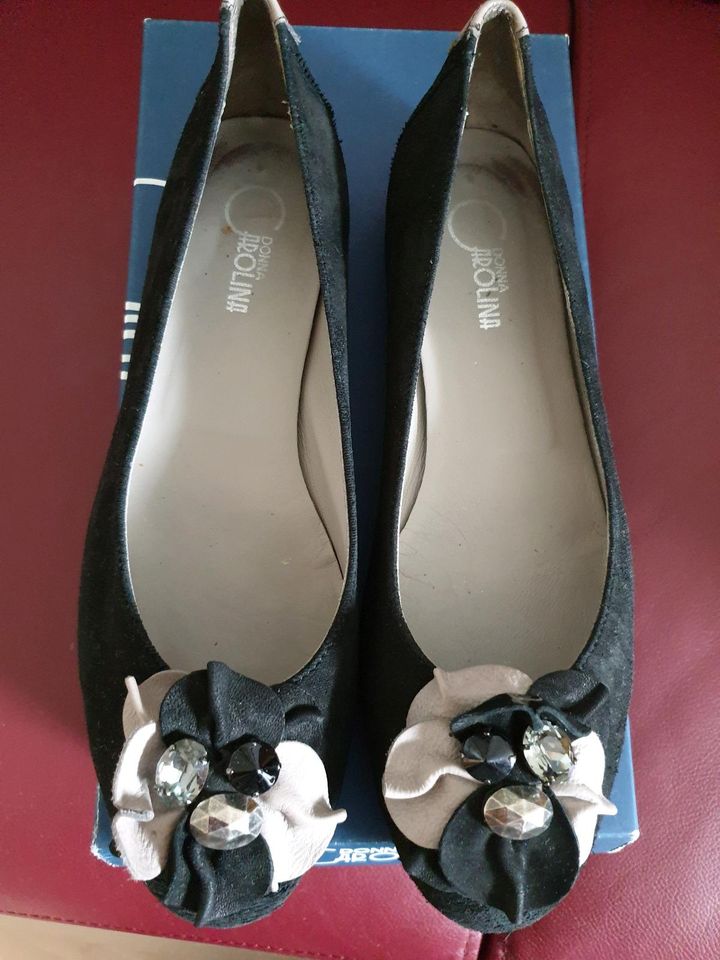 Donna Carolina Ballerinas aus Velourleder in schwarz in Lünen