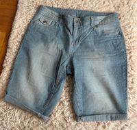 lange gestreifte Jeansshorts C&A L/40 blau weiß Niedersachsen - Northeim Vorschau