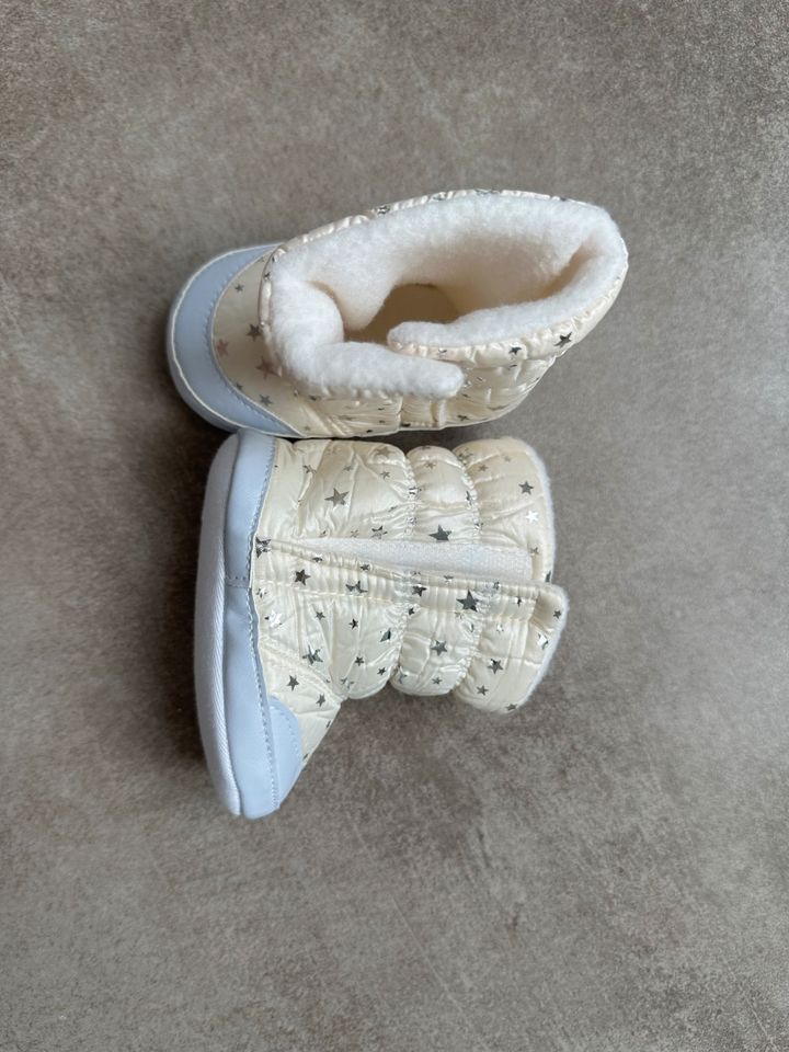 Booties, Baby Schuhe in Brande-Hörnerkirchen