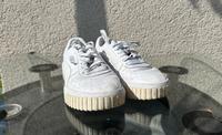 Puma Kinderschuhe Sneaker weiß Gr. 37,5 Köln - Ehrenfeld Vorschau