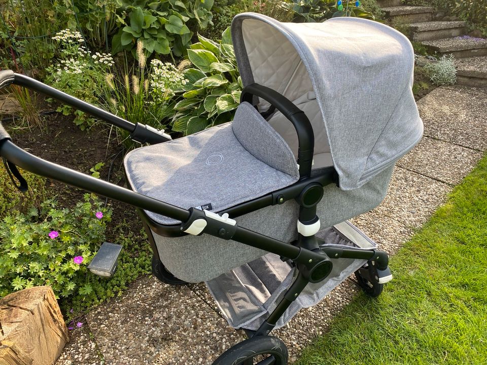 bugaboo Fox Kinderwagen Black/Grey Melange + TOP inkl. Zubehör in Hagen