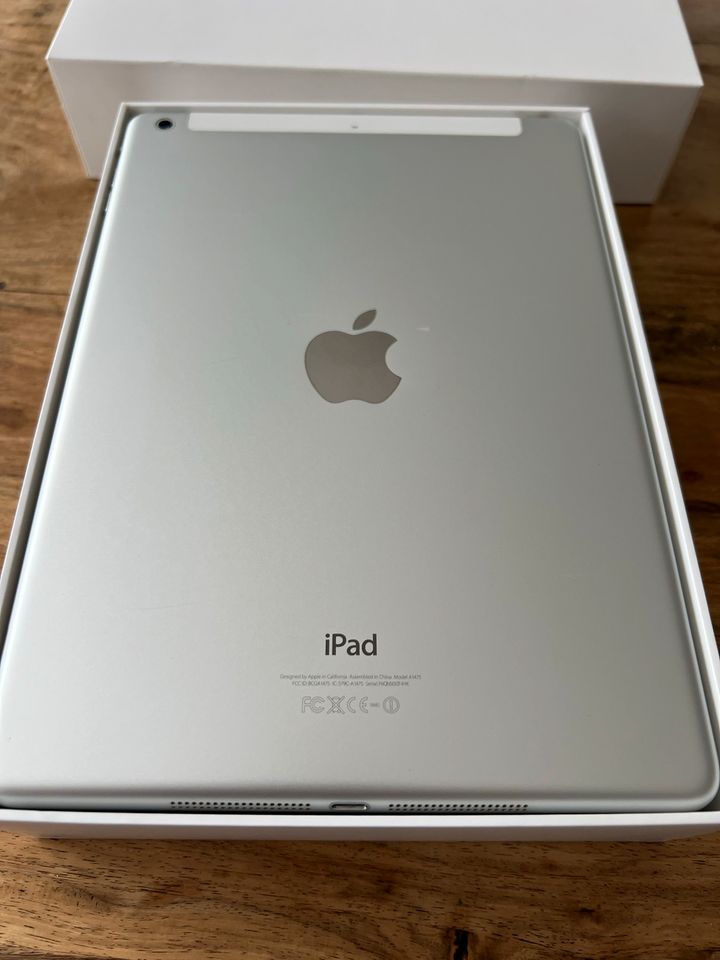 iPad Air Model A1475 in Oberschleißheim