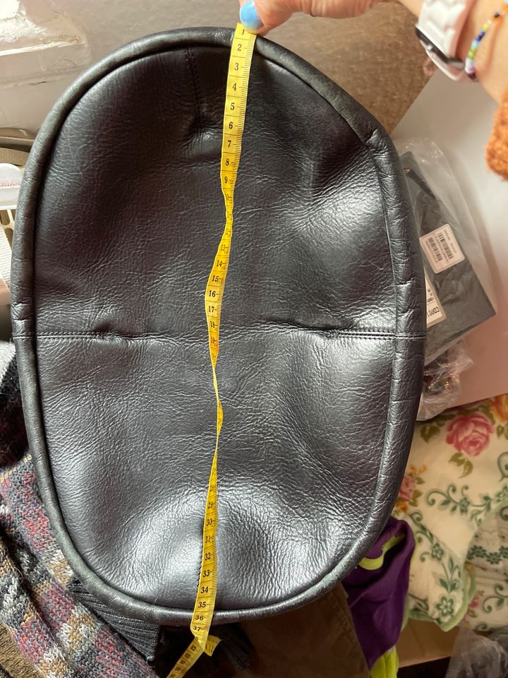 True Vintage Max Mara Leder Beutel Tasche schwarz in Mönchengladbach