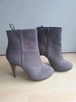 graue Stiefeletten von H&M in Größe 37 Baden-Württemberg - Gaildorf Vorschau