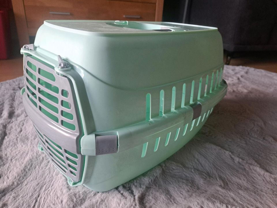 Transportbox für Katzen/Hunde in Schmallenberg