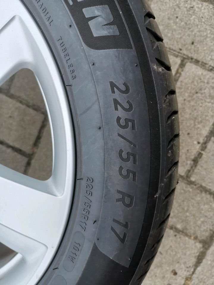 Audi Michelin Reifen mit original Felge, Sommerreifen, 17 Zoll in Hohenwarsleben