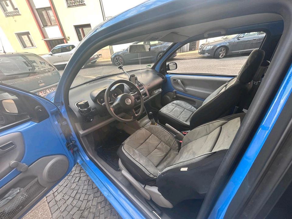 VW Lupo Blau in Essen