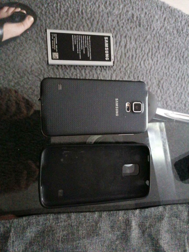 **  Handy Samsung S 5. ** in Voerde (Niederrhein)