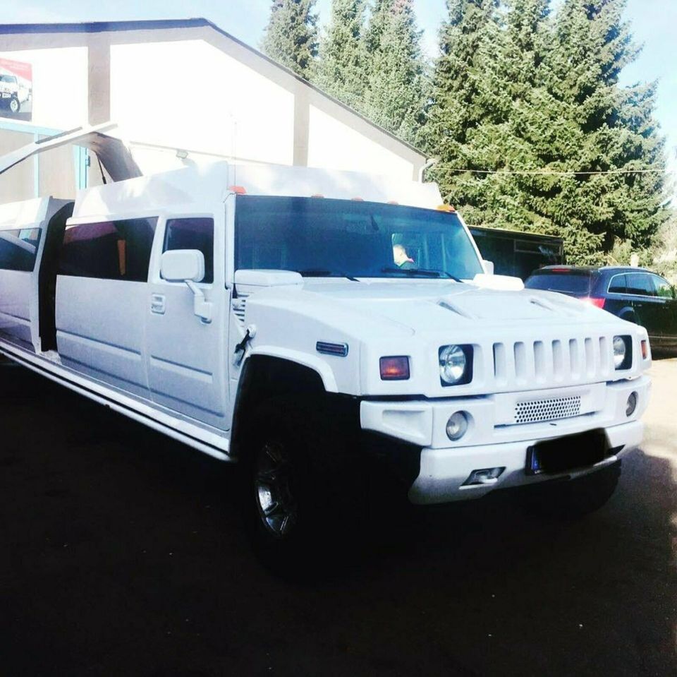 Hummer H2 in Weiss mit Jetdoor Mieten in NRW in Erkelenz