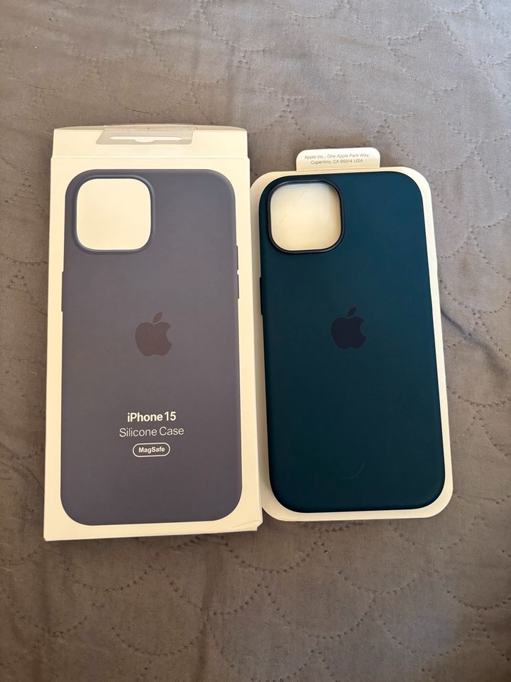 Apple iPhone 12-15 Hülle blau in Düsseldorf