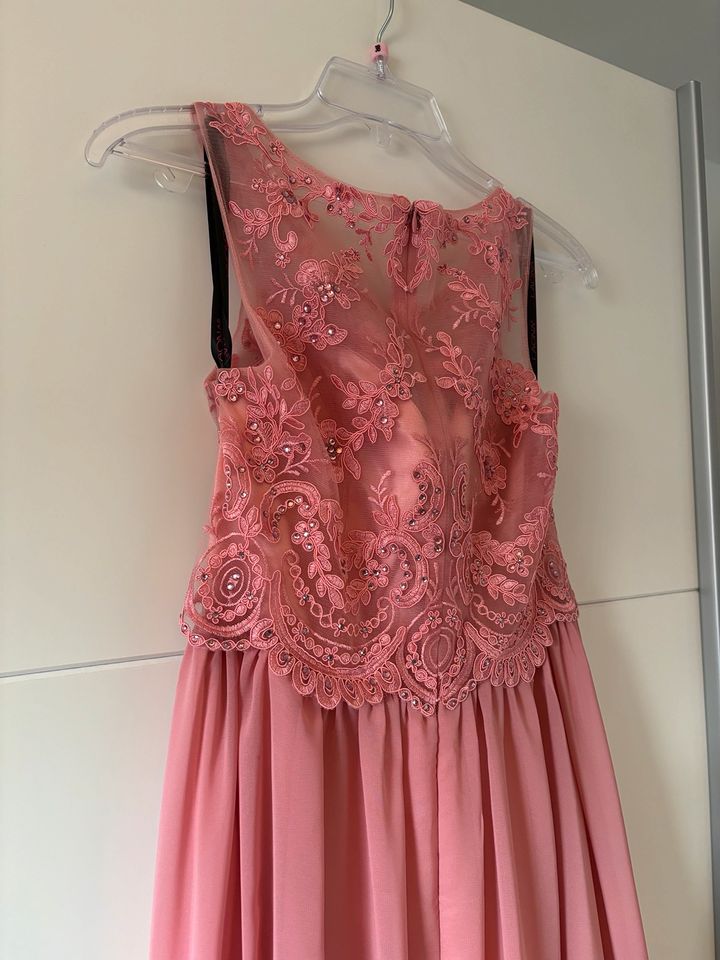 Abendkleid in Fuchsmühl