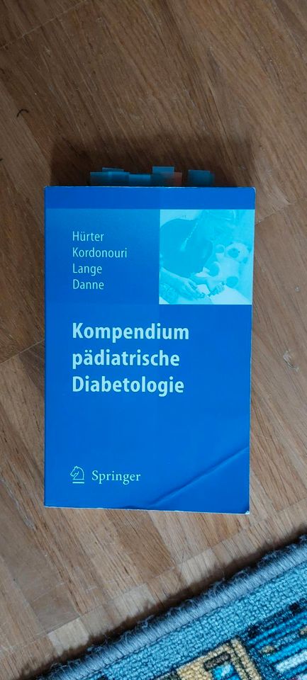 Kompendium pädiatrische Diabetologie, 1.Auflage in Würzburg