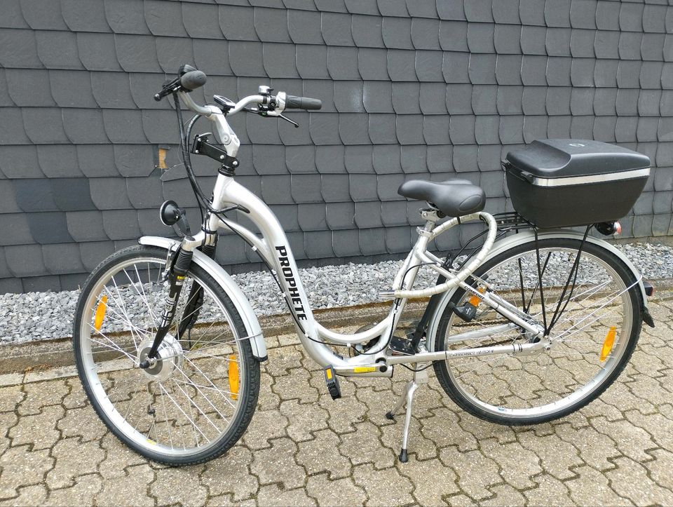 E- Bike Alu 28 Zoll in Leichlingen