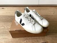 VEJA Sneaker CAMPO weiß Leder Original 45 Wuppertal - Elberfeld Vorschau