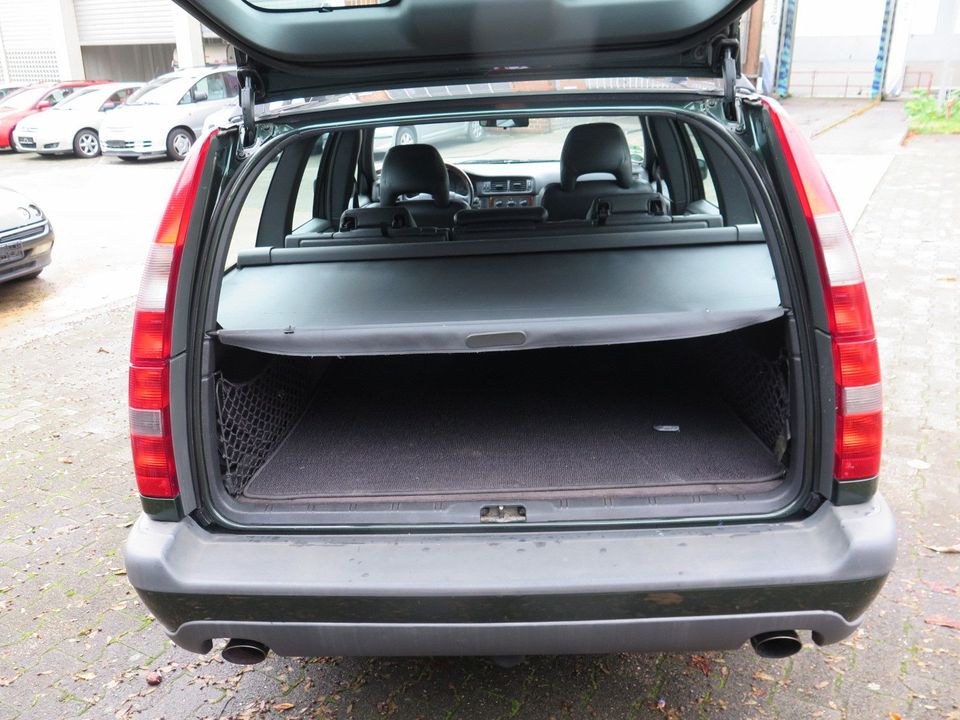 Volvo V70 Allrad Standhzg Tüv Neu Kein Wartstau 1. HND in Saarbrücken